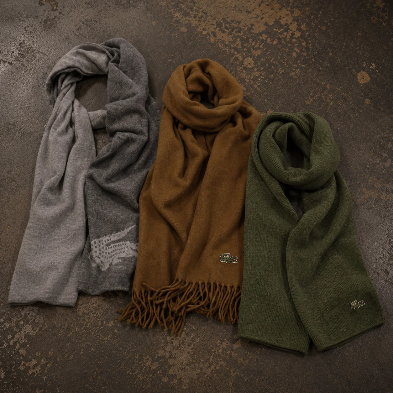 25x LACOSTE SCARVES